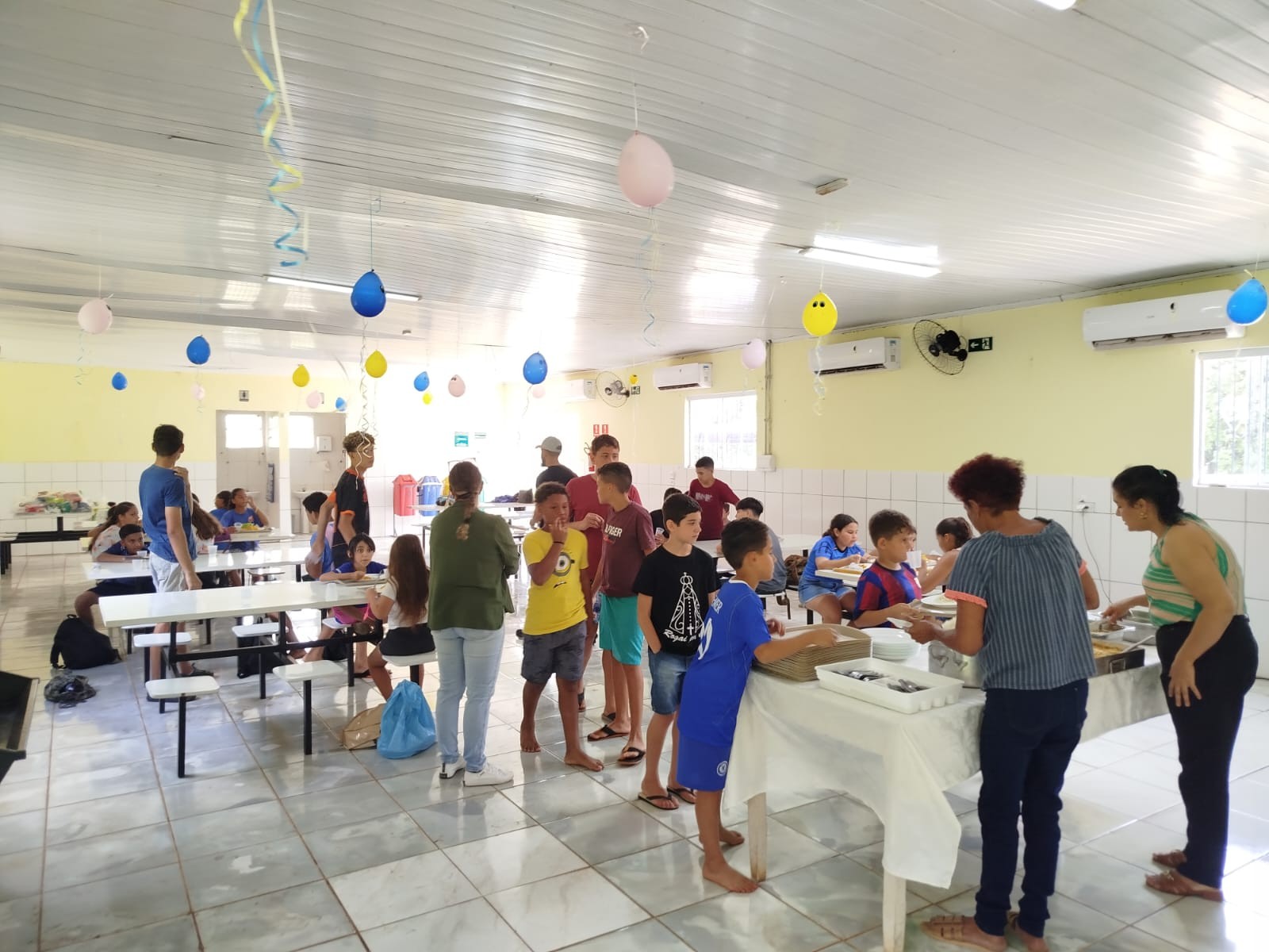 Convivência e atividades realizadas no espaço da instituição.