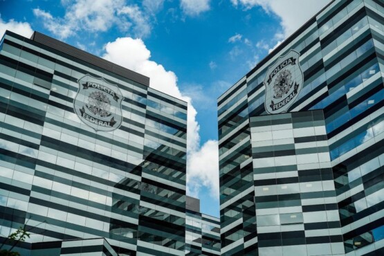Concurso da PF 2025: Salários de até R$ 26 mil e mil vagas disponíveis em todo o país