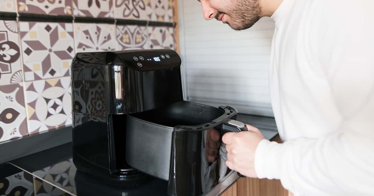 O que fazer e o que NUNCA fazer ao limpar sua air fryer