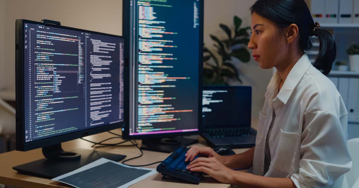 Plataformas multinacionais abrem 10 mil vagas em curso 100% gratuito de tecnologia
