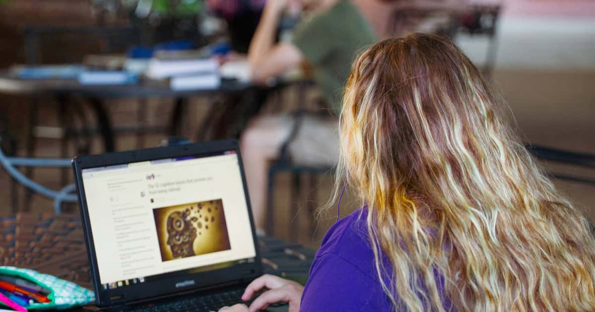 Os cursos gratuitos de IA mais buscados por brasileiros na Coursera
