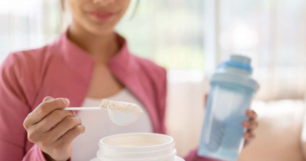 Como tomar creatina do jeito certo: 5 dicas essenciais