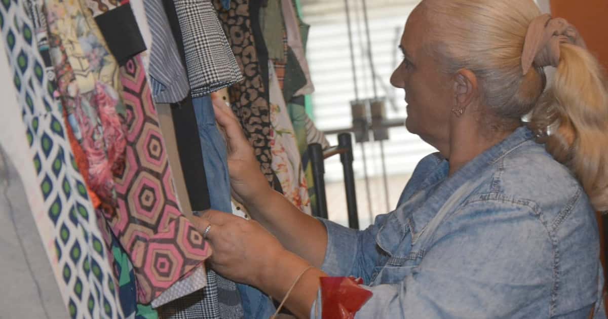 Feira de Brechós fortalece economia criativa no Cine Theatro Carlos Gomes neste domingo