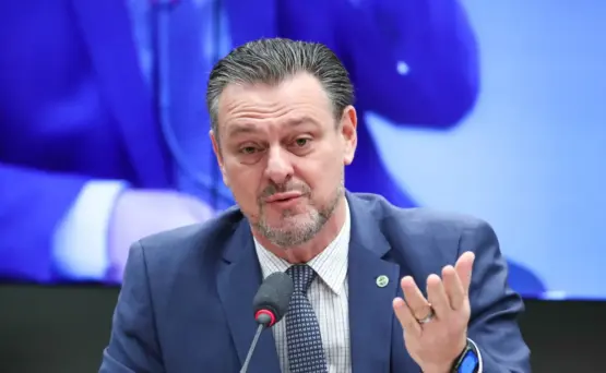 Juros altos travam o agro, diz Fávaro sobre Selic durante anúncio do Plano Safra