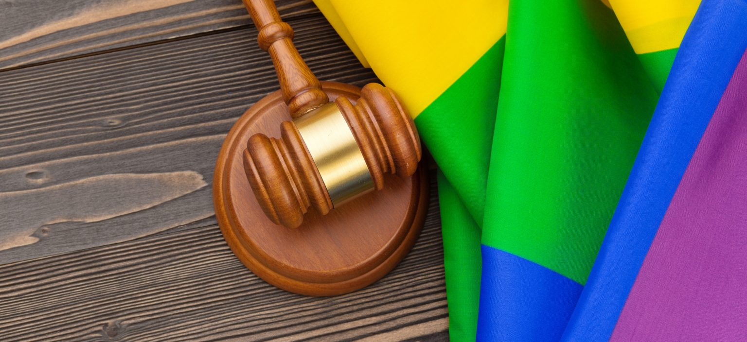 O DIREITO TRANS: QUANDO A FLEXIBILIDADE VIRA INSEGURANÇA.